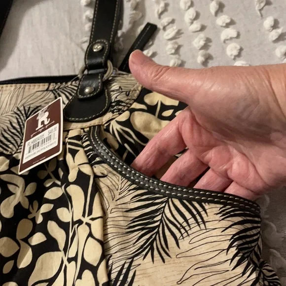 RELIC Shoulder / Tote bag - Picture 4 of 9